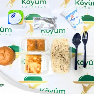Köyüm Tavuklu Börekli Klasik Menü